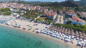 Villa The View - Beachfront, 5 Bedrooms, BBQ, View